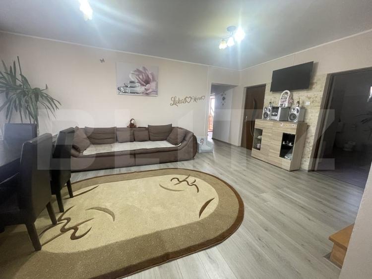 Casă individuală cu 5 camere cu Canalizare în Sud-Vest