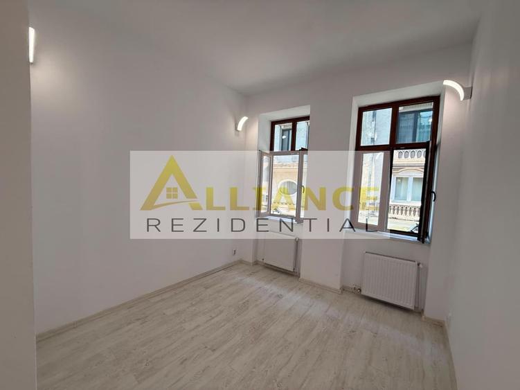 Apartament cu 2 camere decomandat în Centrul Istoric