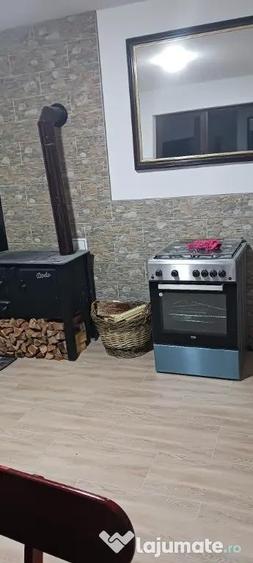 Casă cu 4 camere cu Teren 12000 Mp în Chelința