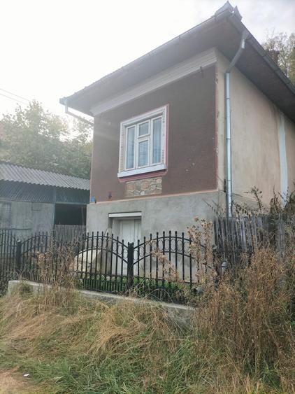 Casă individuală cu 3 camere cu Teren 574 Mp în Pietroșani