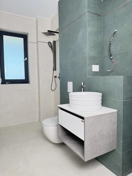 Apartament cu 2 camere semidecomandat în Torontalului