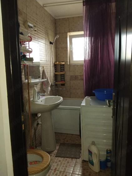 Apartament cu 2 camere decomandat în Mărăței