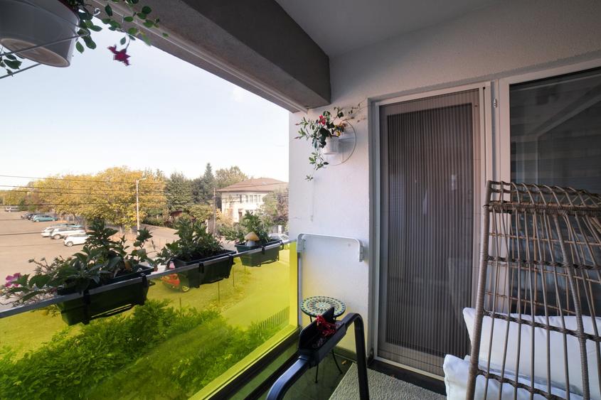 Apartament cu 2 camere semidecomandat, mobilat în Pipera