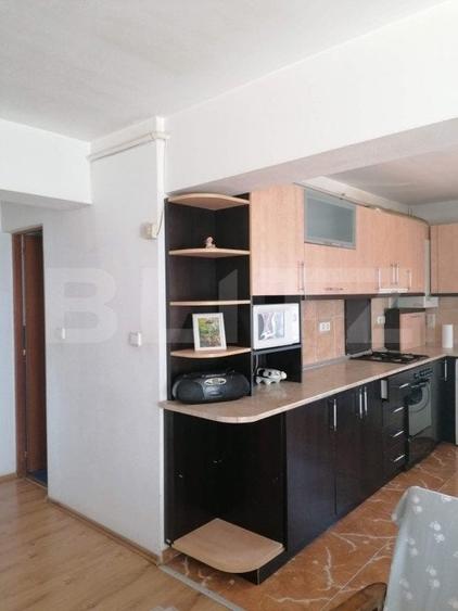 Apartament spatios de vanzare, 5 camere, 93 mp, zona Hotel Diana - 3