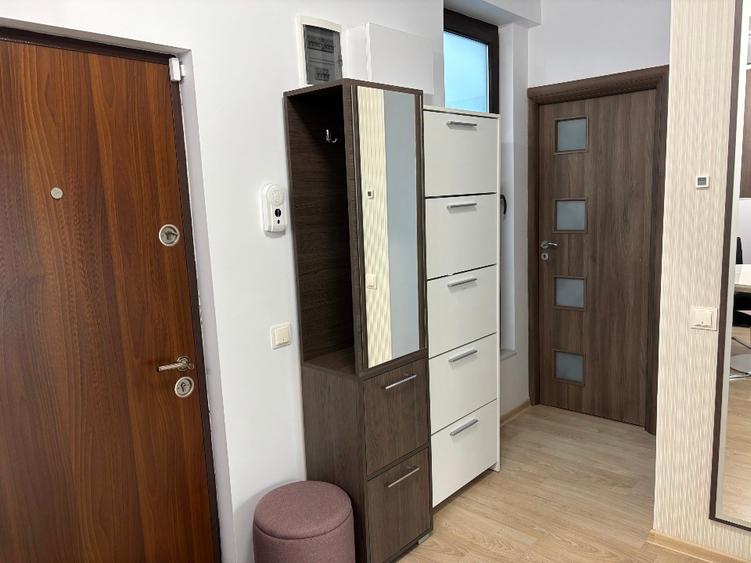 Apartament cu 2 camere semidecomandat în Parcul Carol