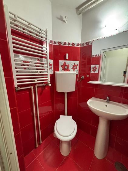 Apartament cu 2 camere semidecomandat în Gorjului