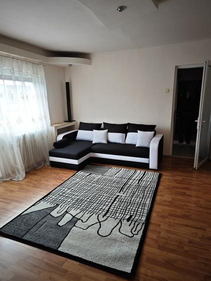 Apartament cu 2 camere semidecomandat în Micălaca