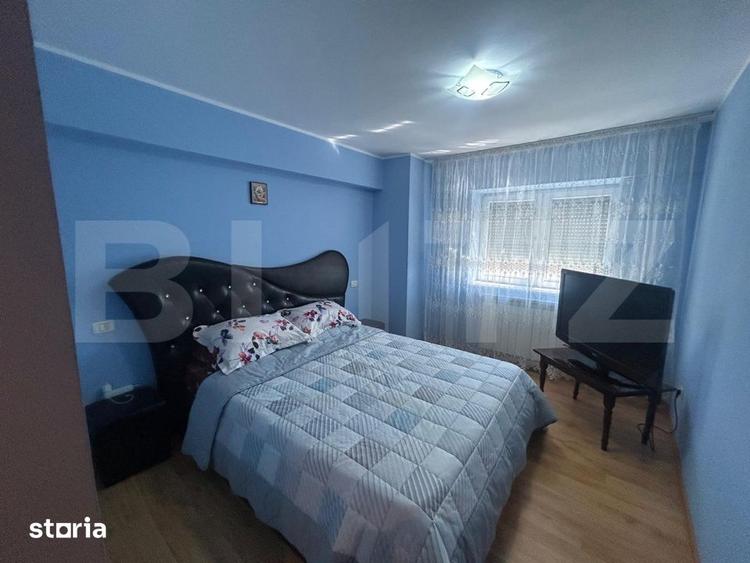 Apartament cu 3 camere decomandat în Micro 11