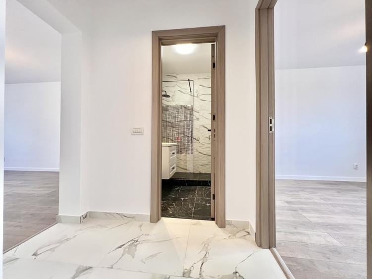 Apartament cu 3 camere decomandat în Titulescu