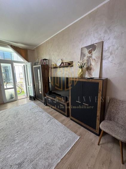 Apartament cu 2 camere semidecomandat, mobilat în Centrul Istoric