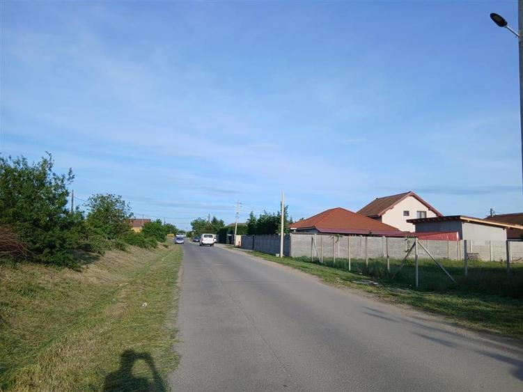 Teren intravilan de 525 mp, în Sântandrei