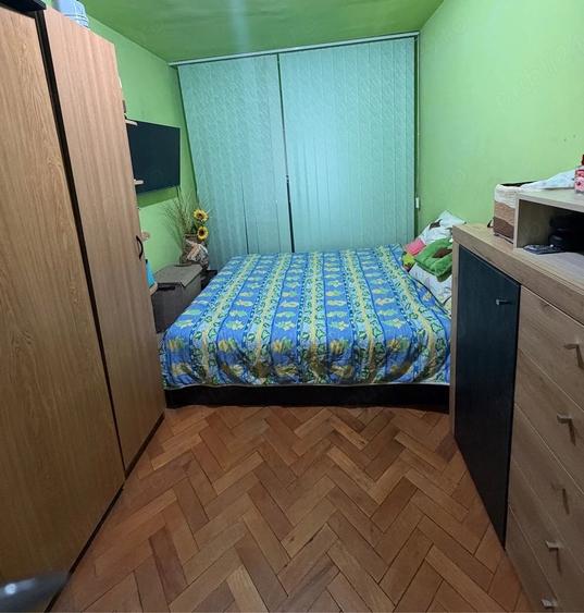 Apartament cu 3 camere semidecomandat în Șagului