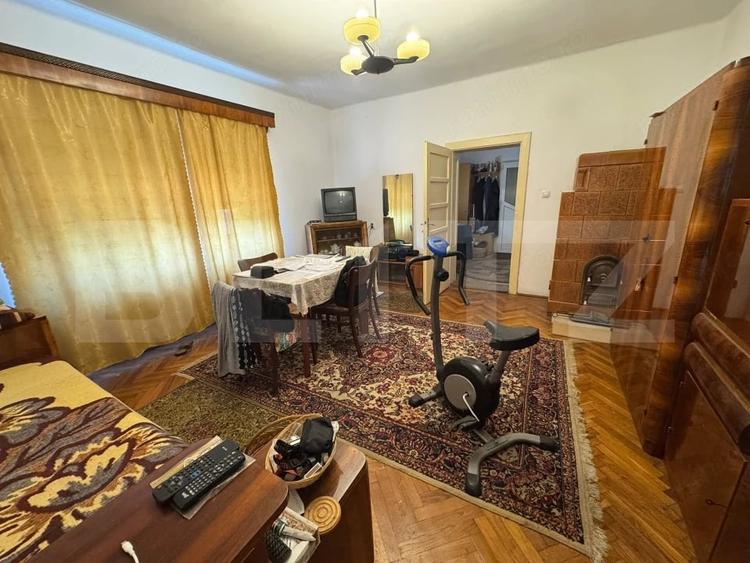 Casa individuala de vanzare, 1950mp, in centrul localita?ii Santandrei - 2
