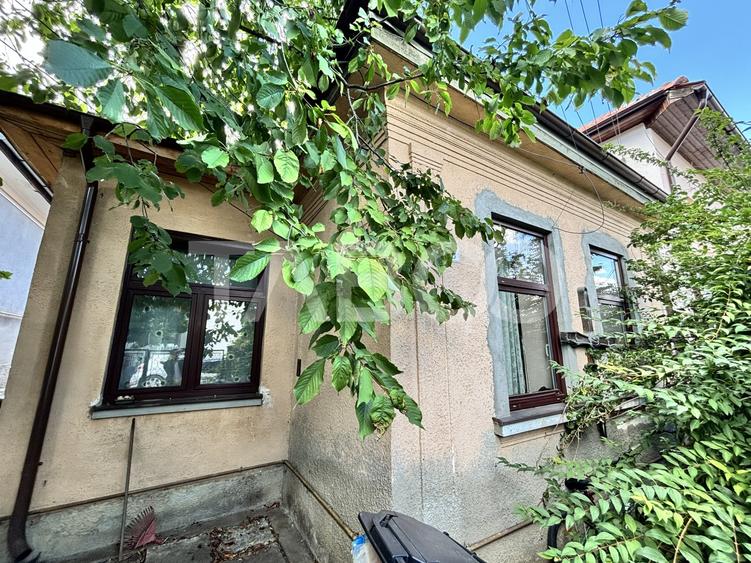 Casă individuală cu 3 camere cu Canalizare în Gruia