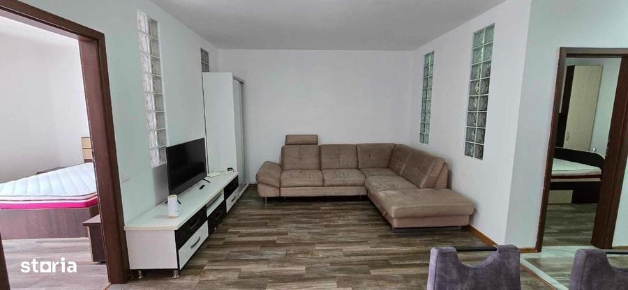 Apartament cu 3 camere în Nufărul