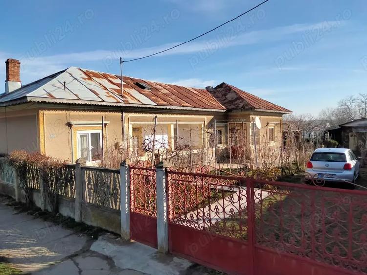 Casă cu 6 camere în Măldăeni