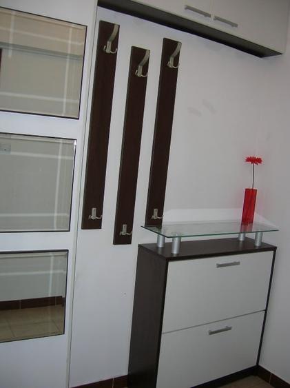 Apartament cu 2 camere decomandat, mobilat în Universitate