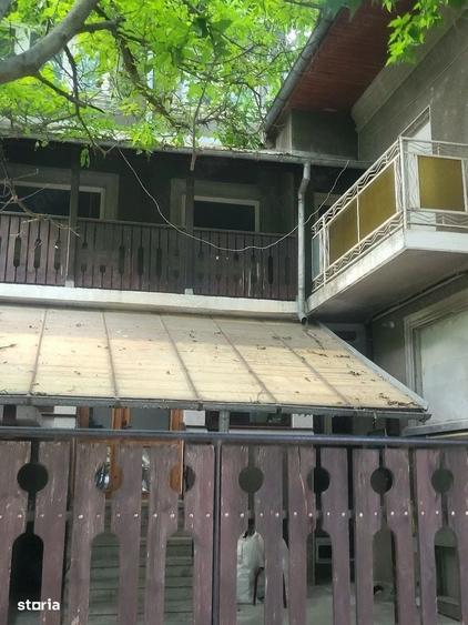 Casă cu 4 camere decomandat în Ultracentral