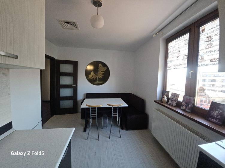 Apartament cu 2 camere decomandat în Exterior Vest