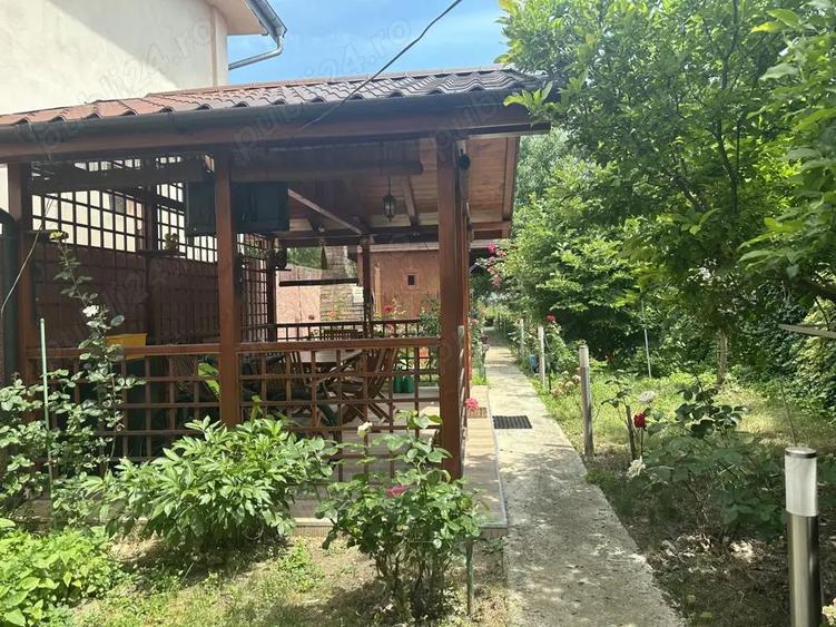 Casă cu 3 camere cu Teren 484 Mp în Paltiniș
