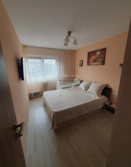 Apartament cu 3 camere decomandat, mobilat în Drumul Taberei