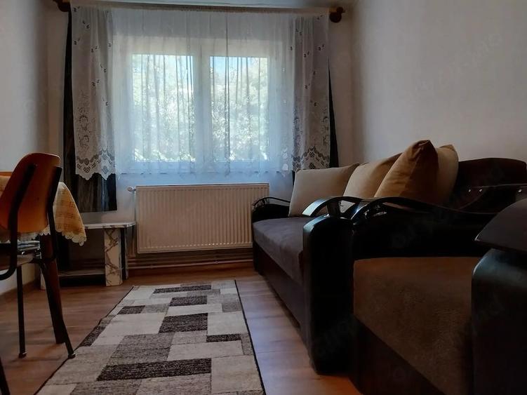 Apartament cu 2 camere semidecomandat în Solidarității