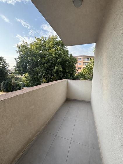 Apartament cu 2 camere decomandat, mobilat în Berceni