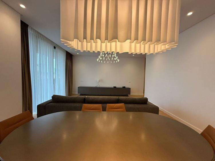 Apartament cu 4 camere, mobilat în Floreasca