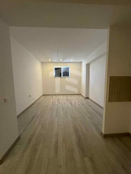 Apartament cu 2 camere semidecomandat în Vitan