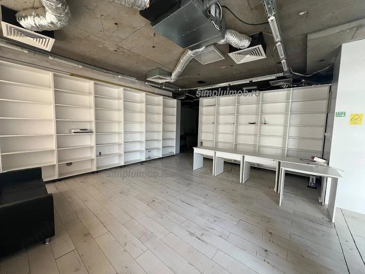 Spațiu comercial, de 238 mp, în Dacia