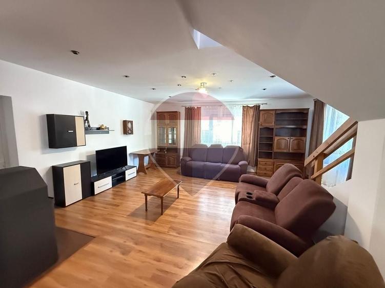 Casă individuală cu 5 camere cu Teren 300 Mp în Ferneziu