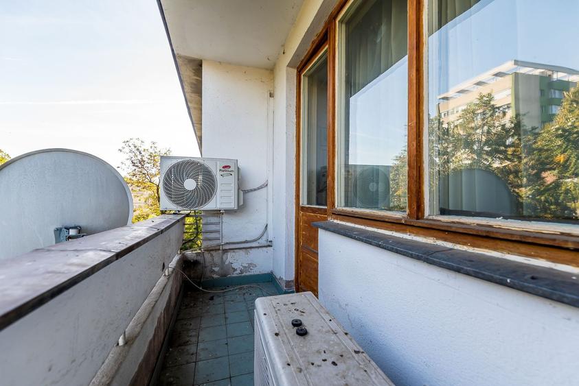 Apartament cu 2 camere semidecomandat, mobilat în Podgoria
