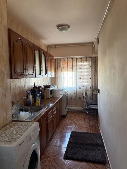 Apartament cu 2 camere decomandat în Micro 5