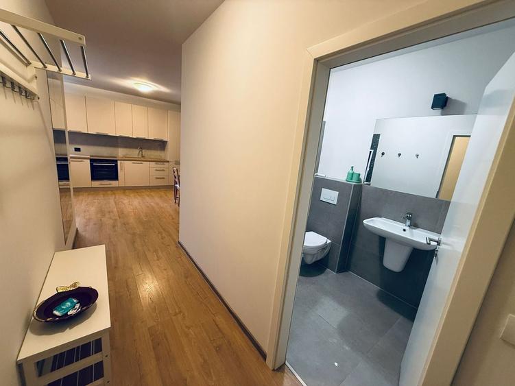 Apartament cu 2 camere semidecomandat în Giroc