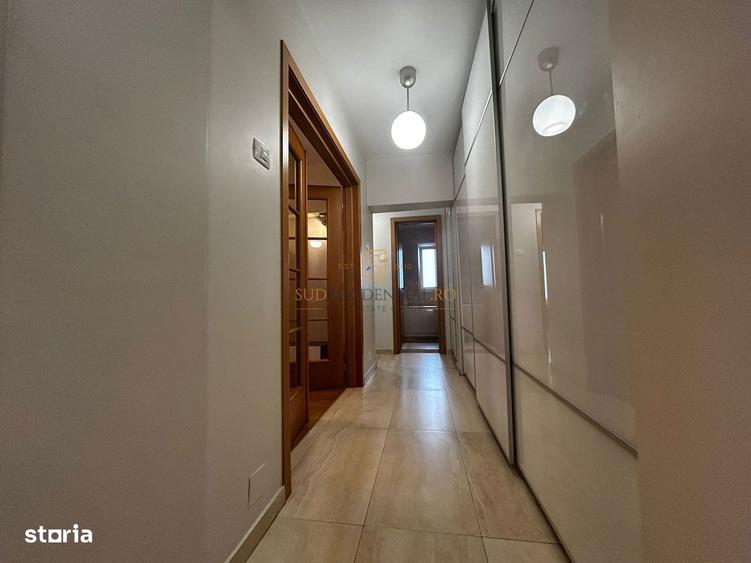 Apartament cu 3 camere decomandat, mobilat în Berceni