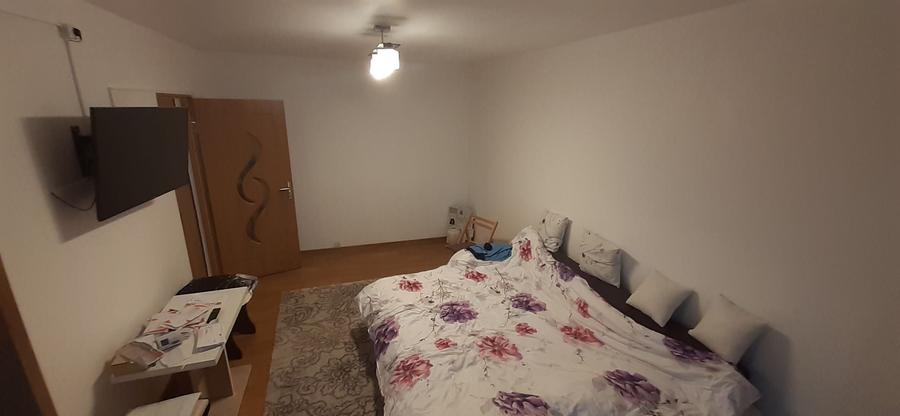 Garsonieră decomandată în Valea Aurie