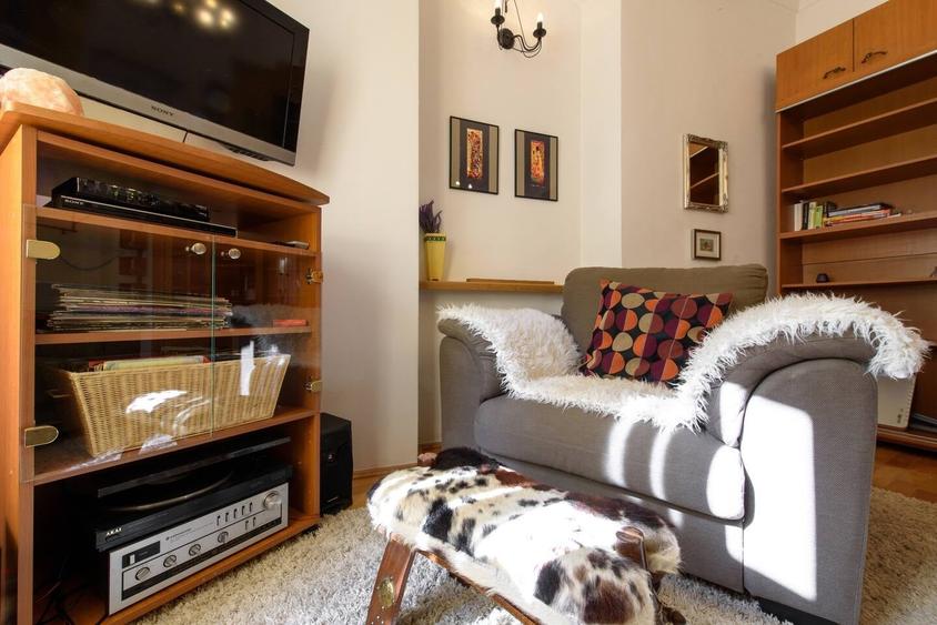 Apartament cu 2 camere nedecomandat în Centrul Istoric