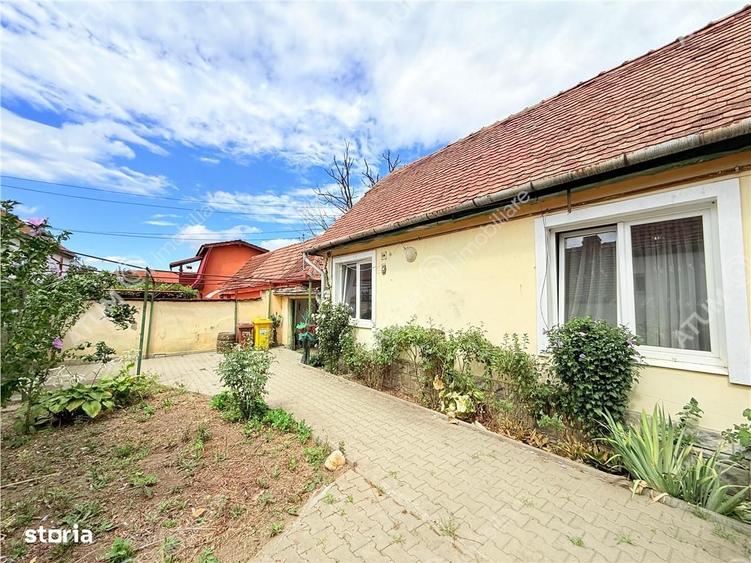 Casă cu 3 camere în Lazaret