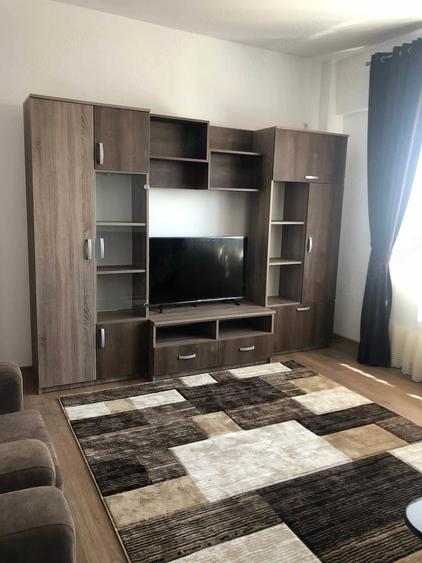 Apartament cu 2 camere decomandat în Prundu