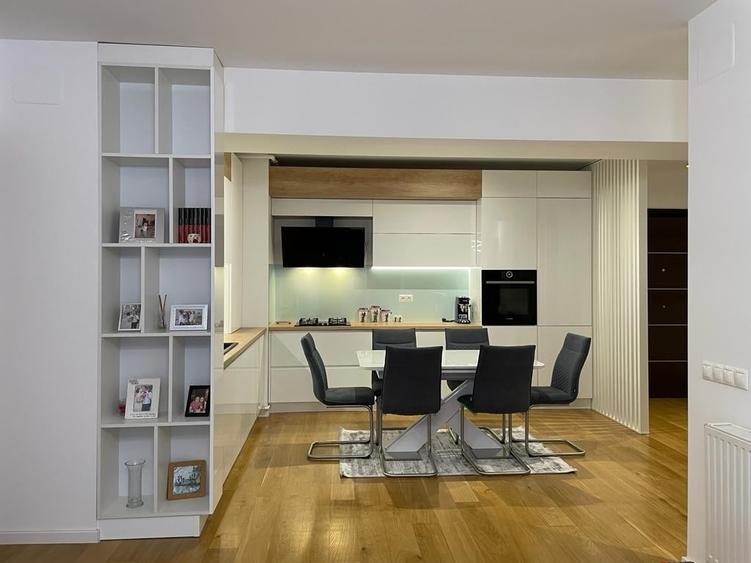 Apartament cu 3 camere în Barbu Văcărescu
