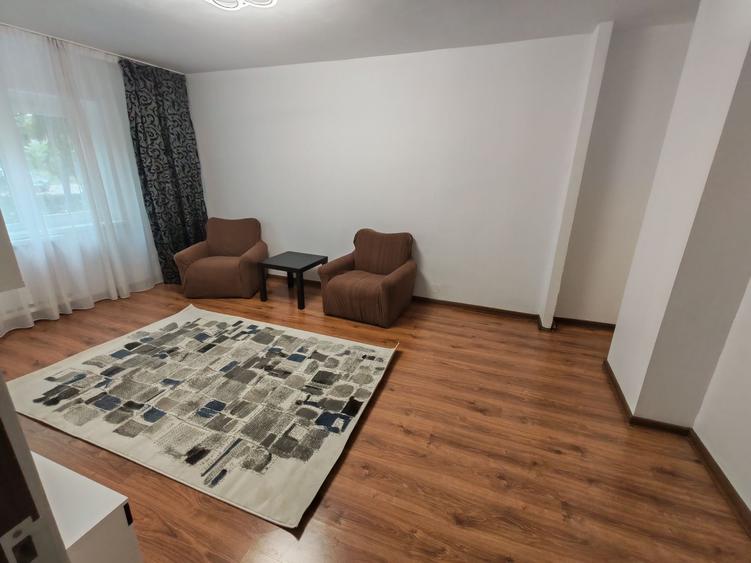 Apartament cu 2 camere decomandat în Colibași