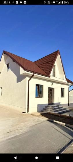 Casă cu Teren 280 Mp în Lumina