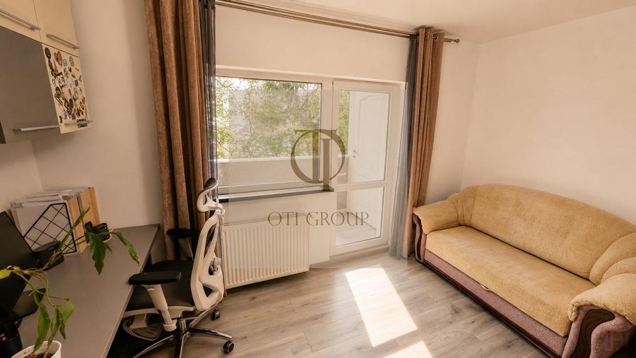 Apartament cu 3 camere decomandat, mobilat în Zorilor