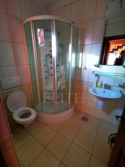 Casă cu 3 camere cu Canalizare în Zorilor