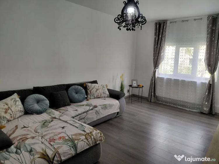 Apartament cu 2 camere decomandat în Mazepa 2