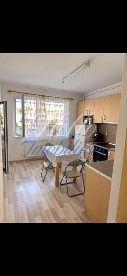 Apartament cu 2 camere semidecomandat în Florești