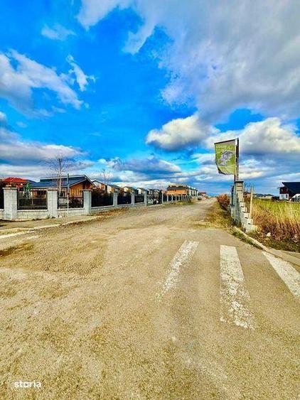Casă cu 4 camere cu Teren 130 Mp în Cristian