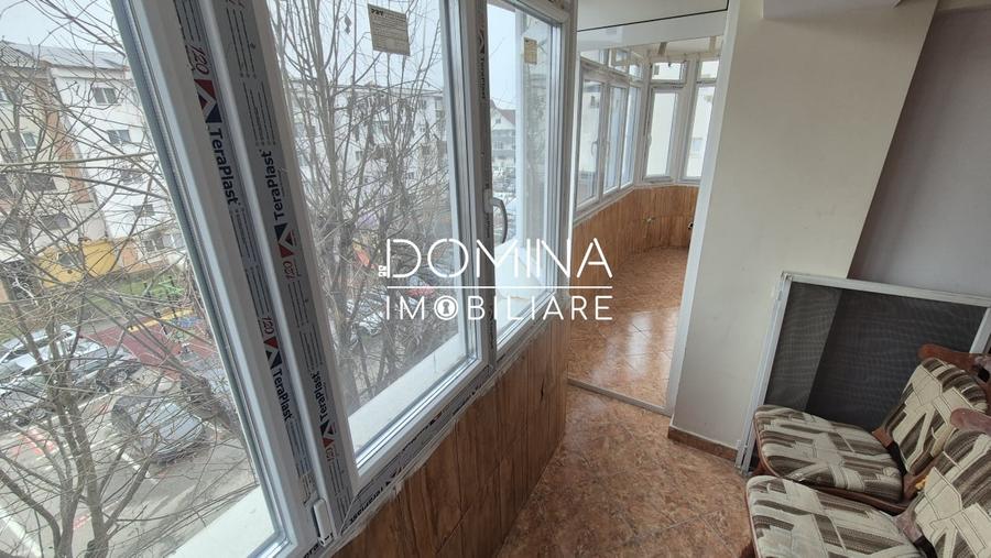 Apartament cu 4 camere decomandat, mobilat în Central