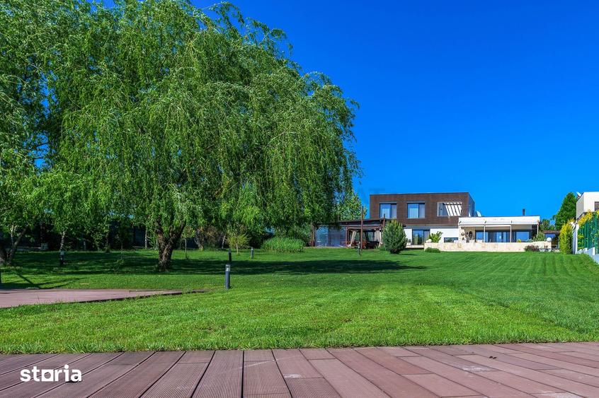 Casă cu 5 camere cu Teren 3000 Mp în Ciolpani