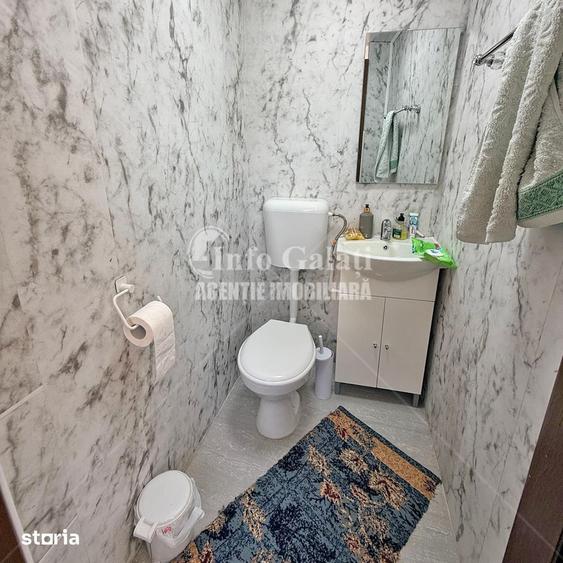 Casă cu 6 camere cu Teren 273 Mp în Central